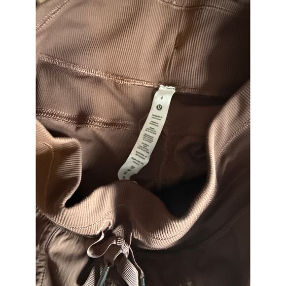 LULULEMON DANCE STUDIO JOGGERS PANTS size 4 - Picture 4 of 4